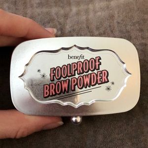 Benefit Foolproof Brow Powder